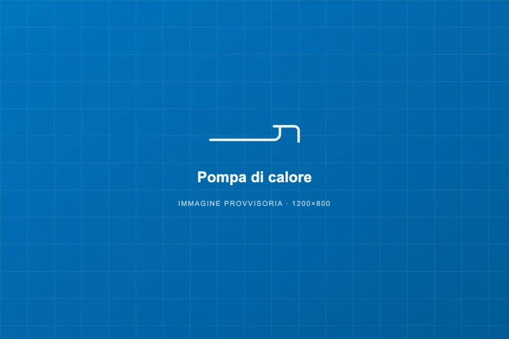 Pompa di calore aria-acqua installata all'esterno di una residenza